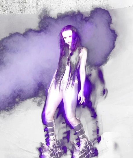 Zheani Sparkes pretty actress pic