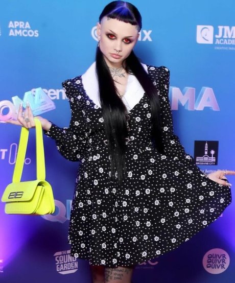 Zheani Sparkes nice model gallery