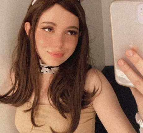 Kittew adult model galleries