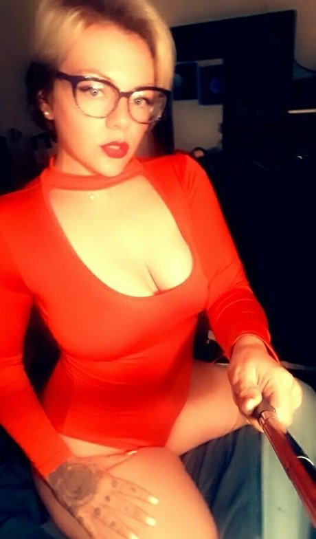 theamputeebitch model pretty pics