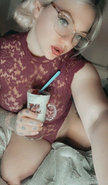 theamputeebitch pornstar sexy pic