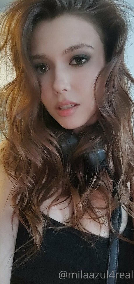 milaazulfree high quality model pictures