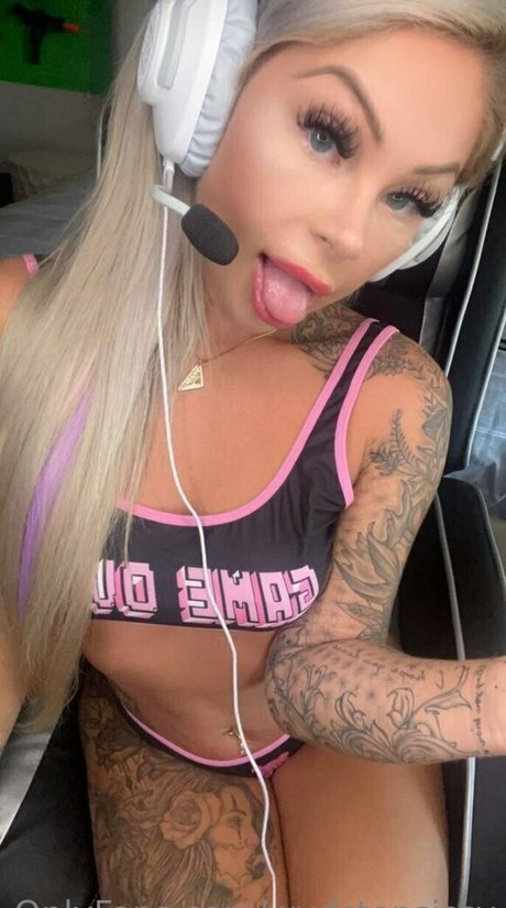 18 year old onlyfans beautiful img