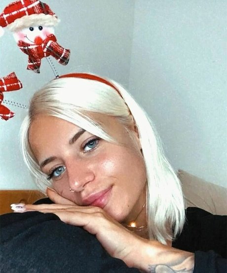 japanese teen onlyfans beautiful naked image