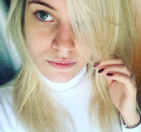 Veta George Models perfect star archive