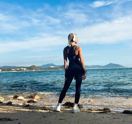 teen lingerie onlyfans sex pic