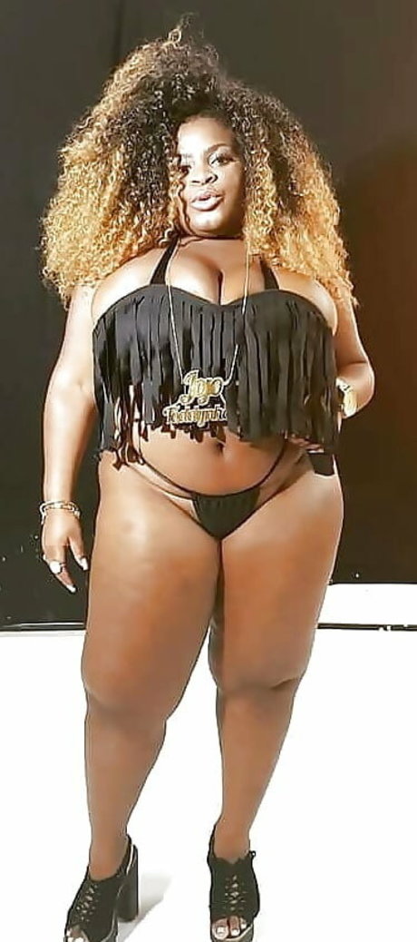 Jojo Todynho naked pornstar galleries