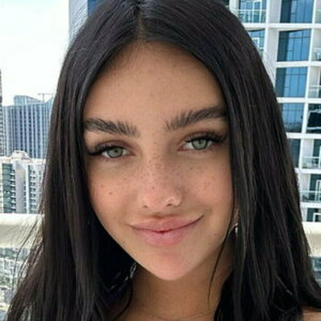 Allyamorxo nudes star galleries