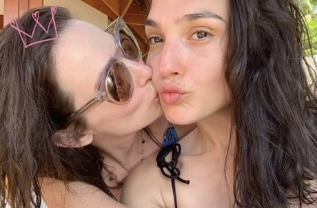 tiktok stars onlyfans pornos img