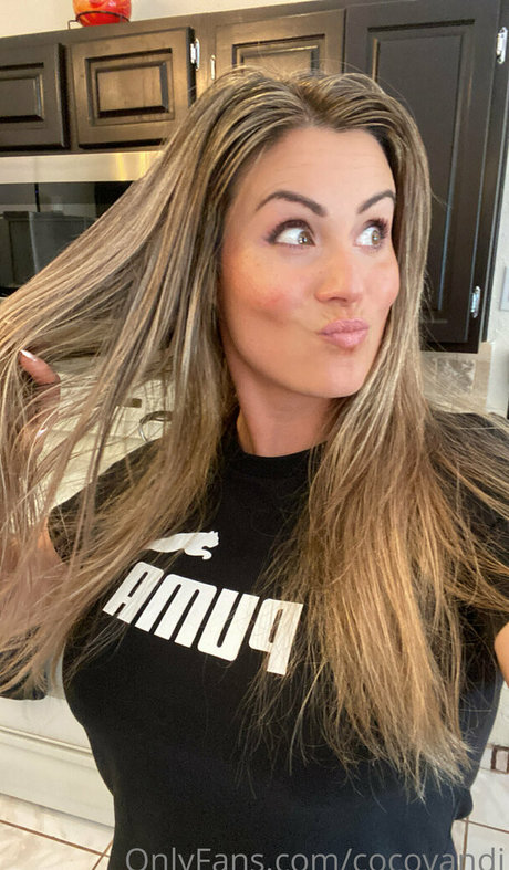cocovandi pornstar beautiful photos