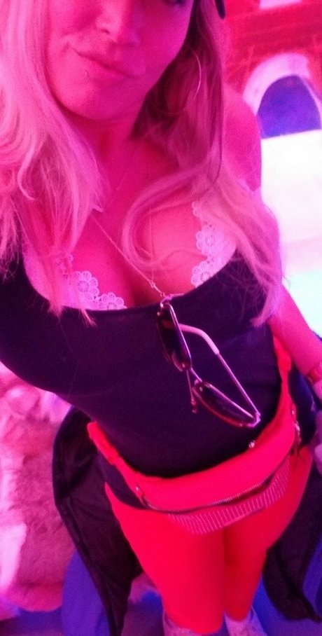 cocovandi sexy model pictures