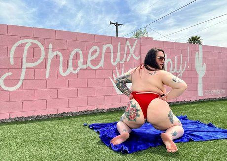 naughtynyxiefree star pretty picture