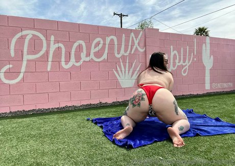 naughtynyxiefree star nice photo