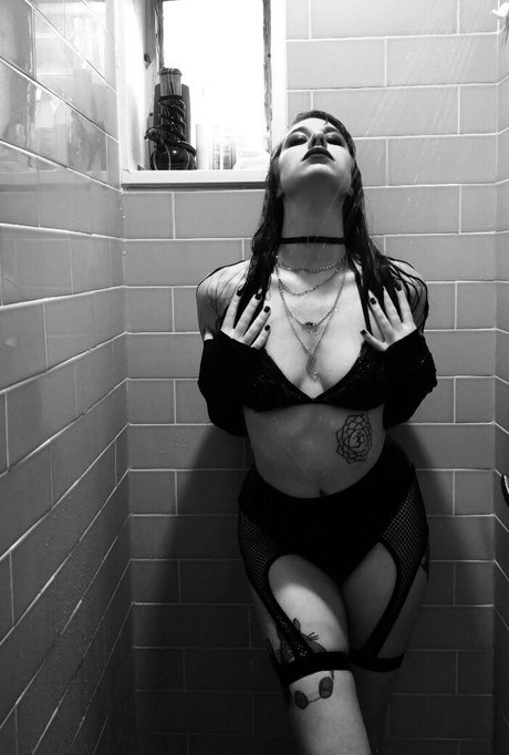 skinny big ass onlyfans sexy naked gallery