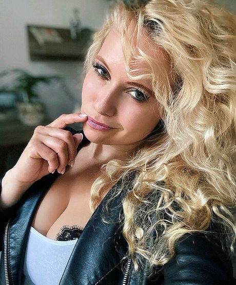 Steffi Landerer adult actress galleries