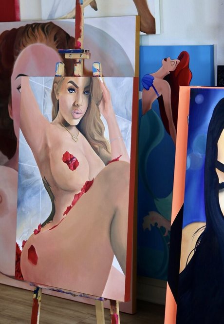 bornbeauties naked actress photo