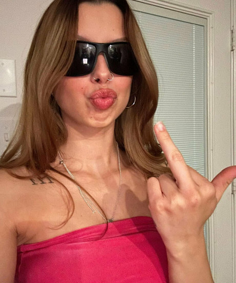 ariiexclusive model pornographic img