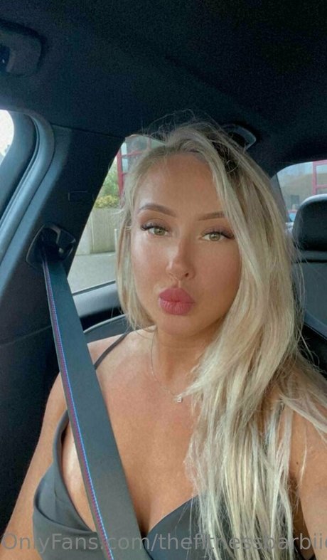 thefitnessbarbiie pornstar naked pictures