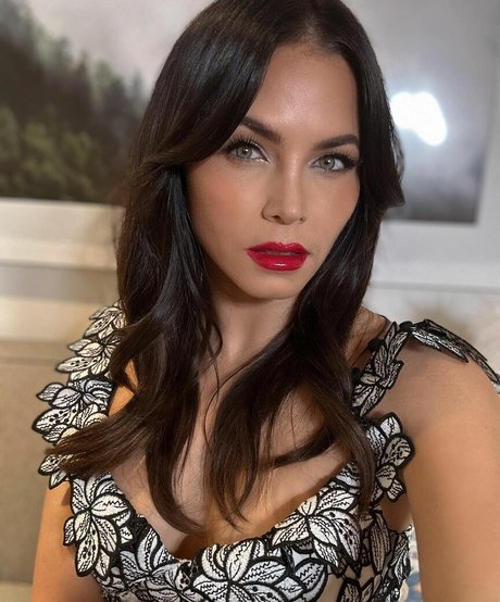 Jenna Dewan Tatum pornographic model photo