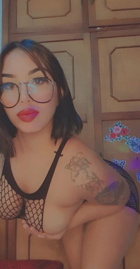 mialovely25 star beautiful photo