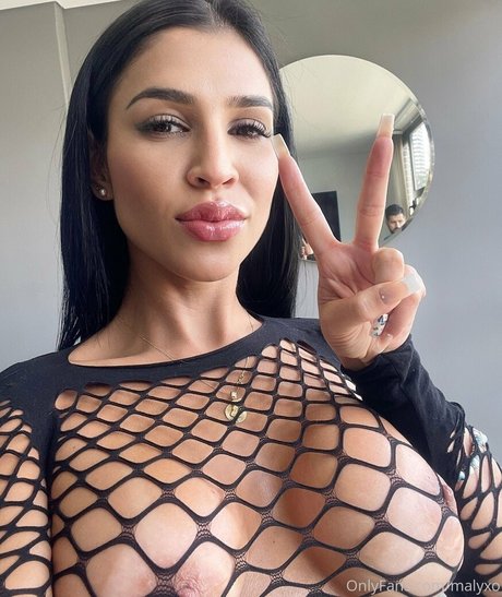 maddiekinky hot star picture