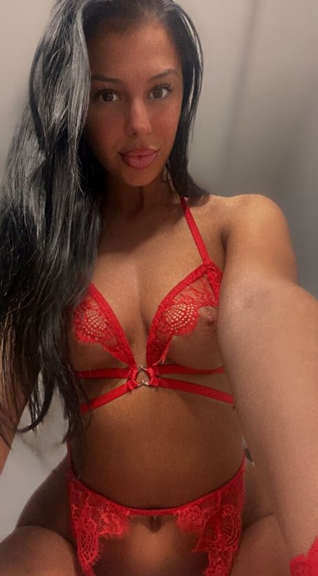 delilahgirlxo model nude pics