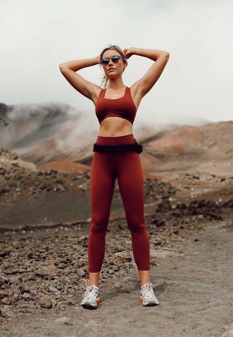 gorgeous milf onlyfans free sex pictures