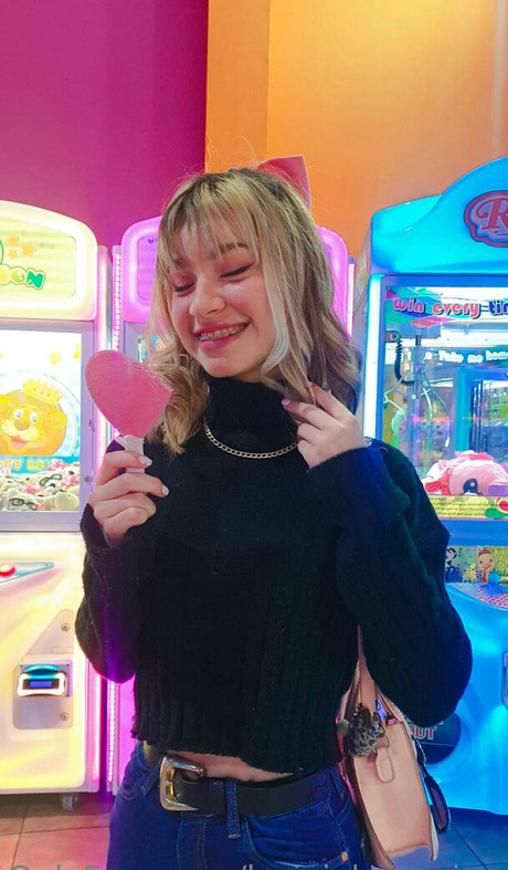 kayciebrowning high quality actress pic