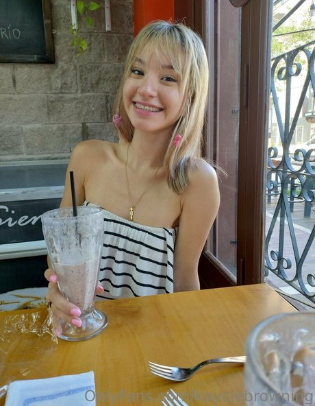 kayciebrowning nude star photos