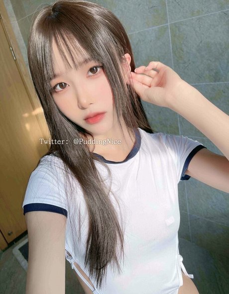 Puddingnice model beautiful pictures