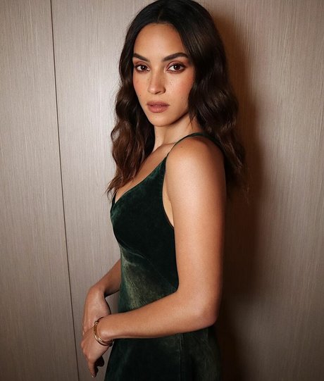 Adria Arjona pornstar nudes photo