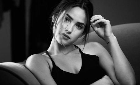 Adria Arjona star hot galleries