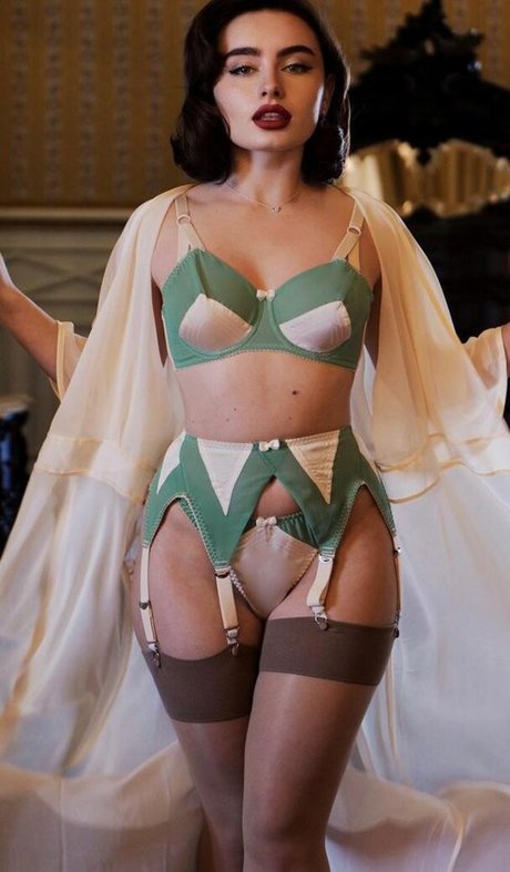 Lira__Karina best pornstar photo