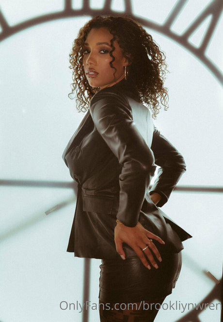 brookliynwren star adult pics