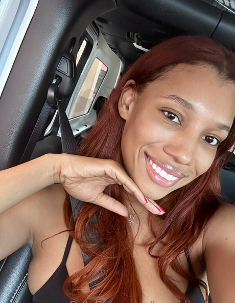 brookliynwren sexy model images