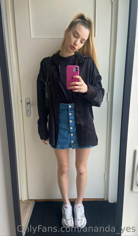 ananda yes hot actress pictures