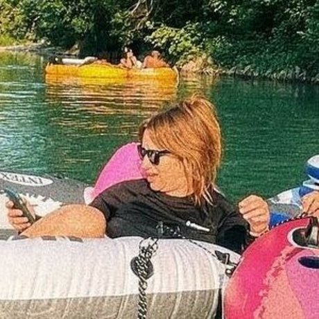 Beth Freeman sexy star img