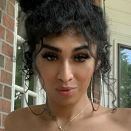 Tlavont pretty model image