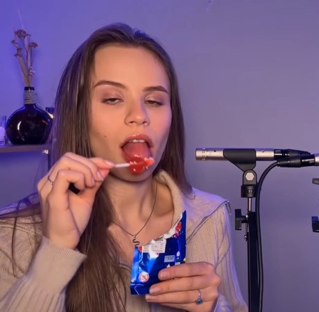 Gaucha ASMR star porn photo