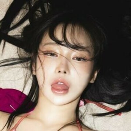 leeae__ best model pictures