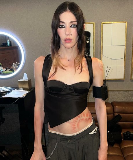 Caroline Polachek pornstar erotic archive