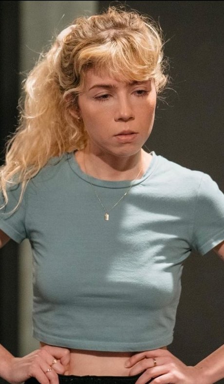 Jennette McCurdy art pornstar photos