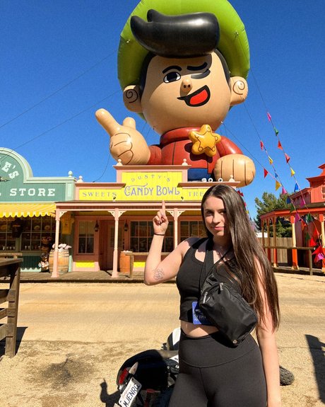 Sarah Butt adult actress photo