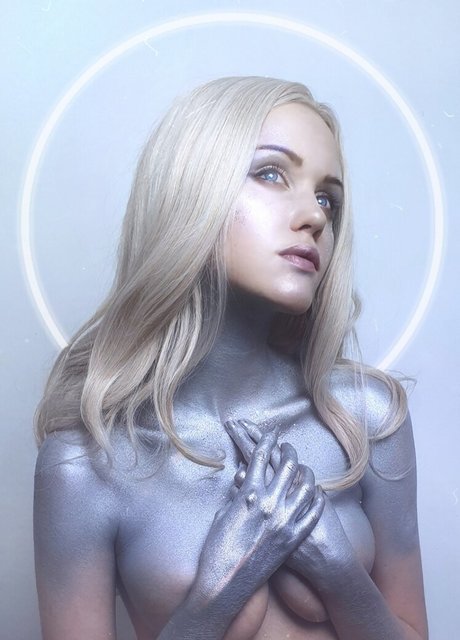 win winry beautiful actress image