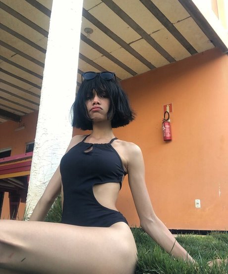 Vamp car pornstar exclusive gallery