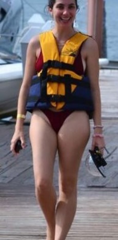 Sweet Carol AMSR pornstar nude pictures