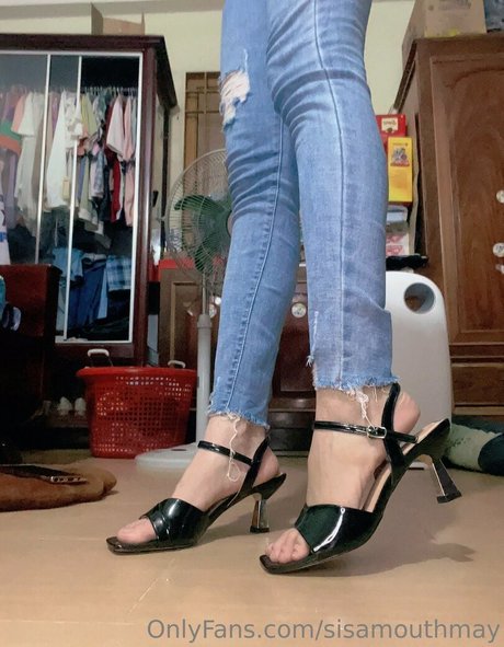 sisamouthmay hot model pictures