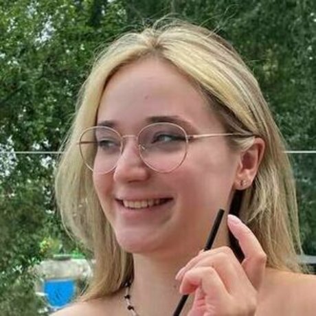 maryrosevip free actress pictures