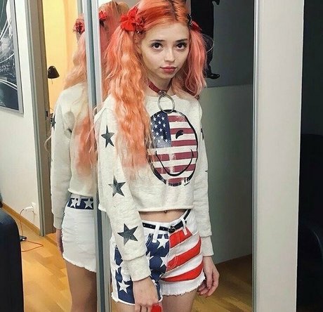 barbie free art star pics