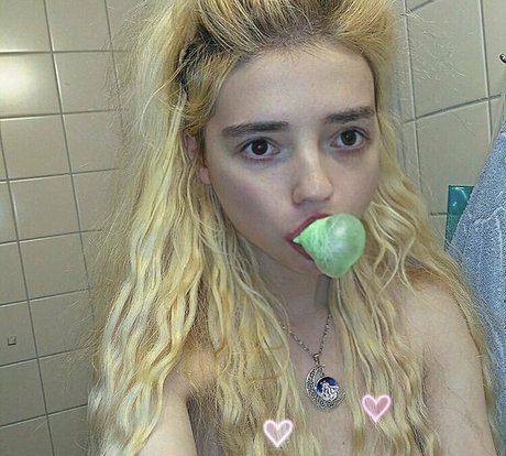 titty fuck onlyfans beautiful nude img